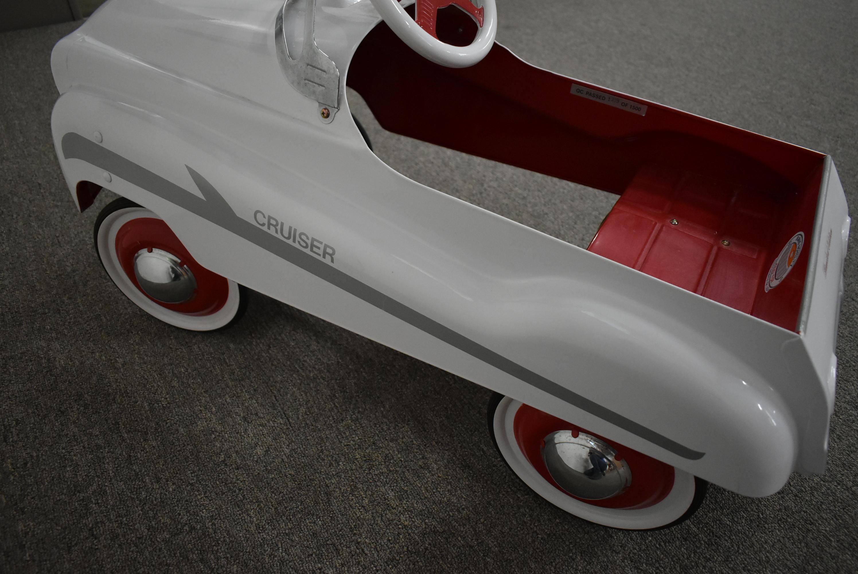 GLIDE RIDE PEDAL CAR!