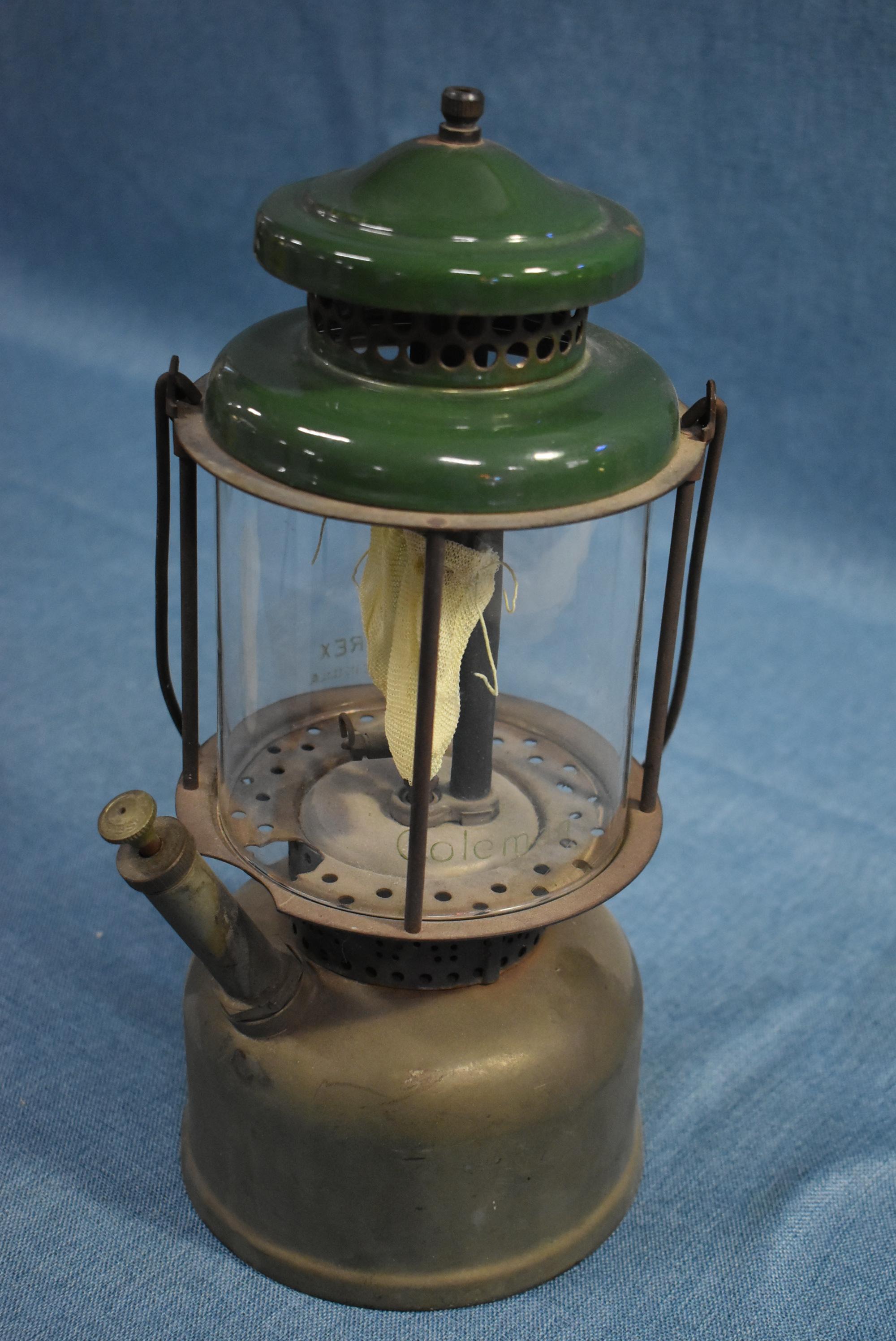 ANTIQUE COLEMAN QUICKLITE: TWO MANTLE LANTERN!!