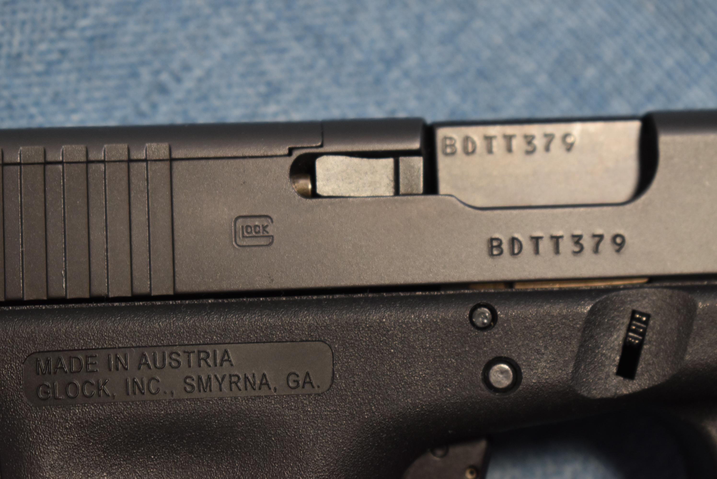 FIREARM/GUN GLOCK 17!! H 280