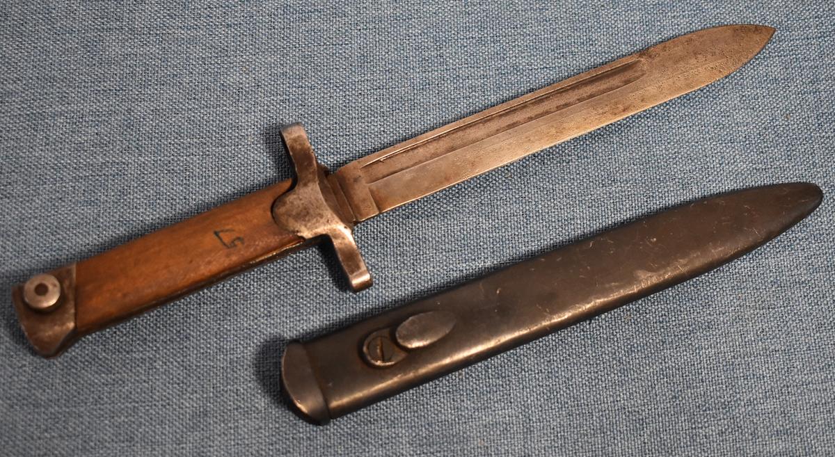 WWII ITALIAN BAYONET!!