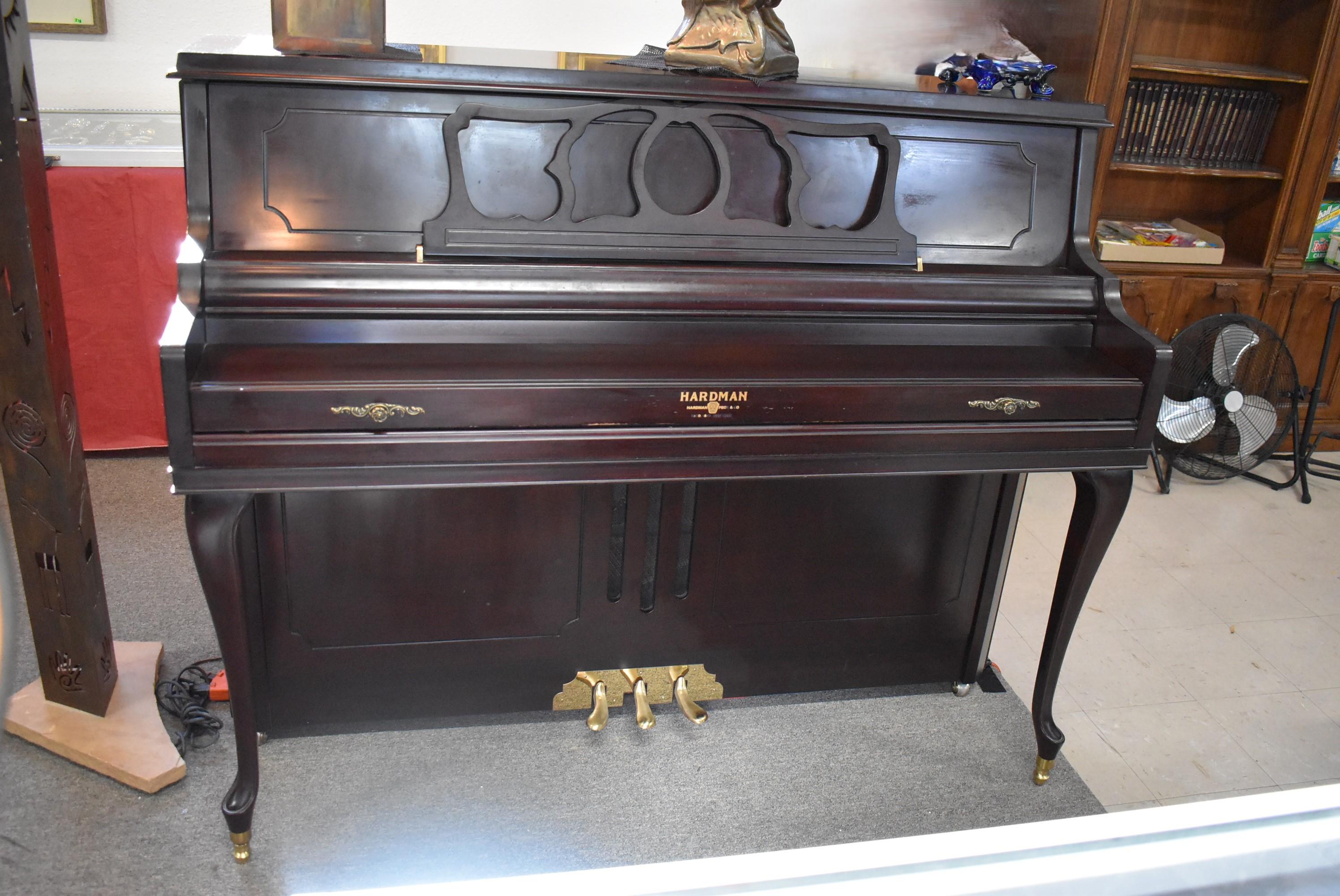 VINTAGE HARDMAN PIANO!!!