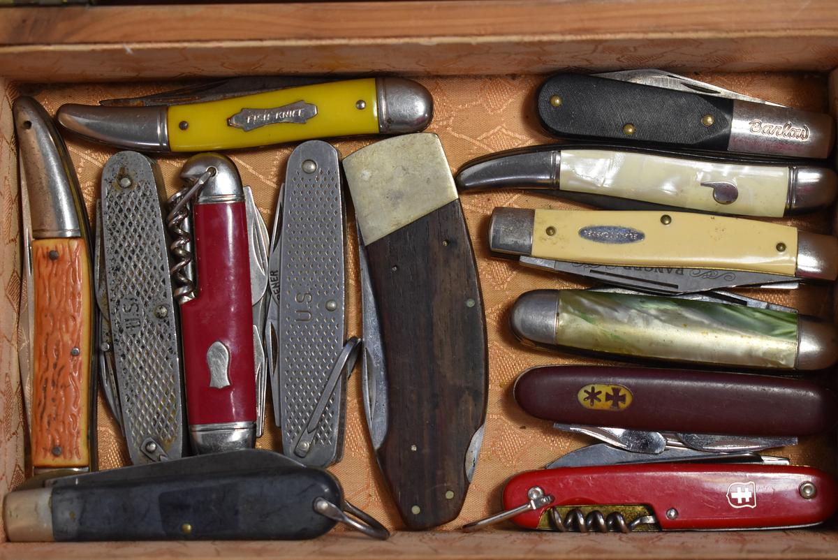 VINTAGE KNIFE COLLECTION!!