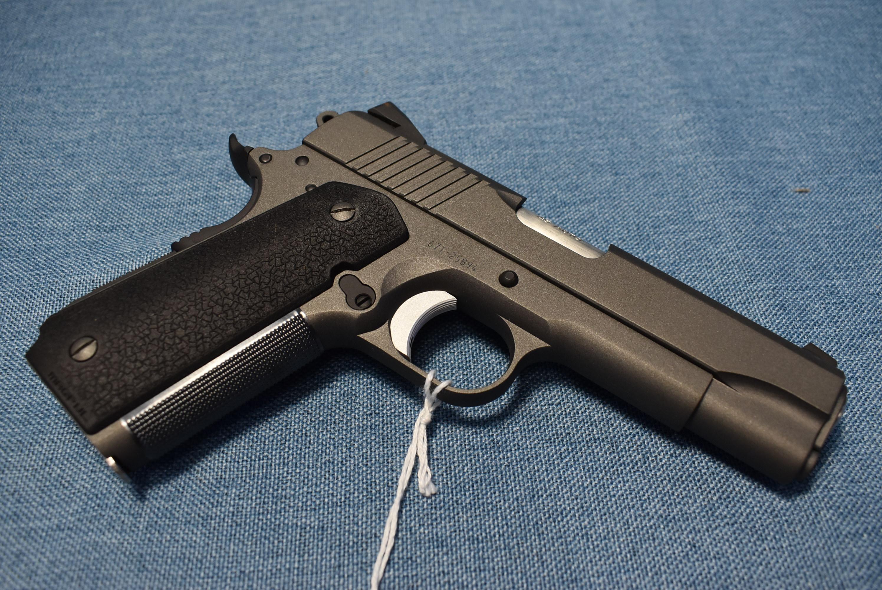 FIREARM/GUN RUGER COMMANDER. !! H 610