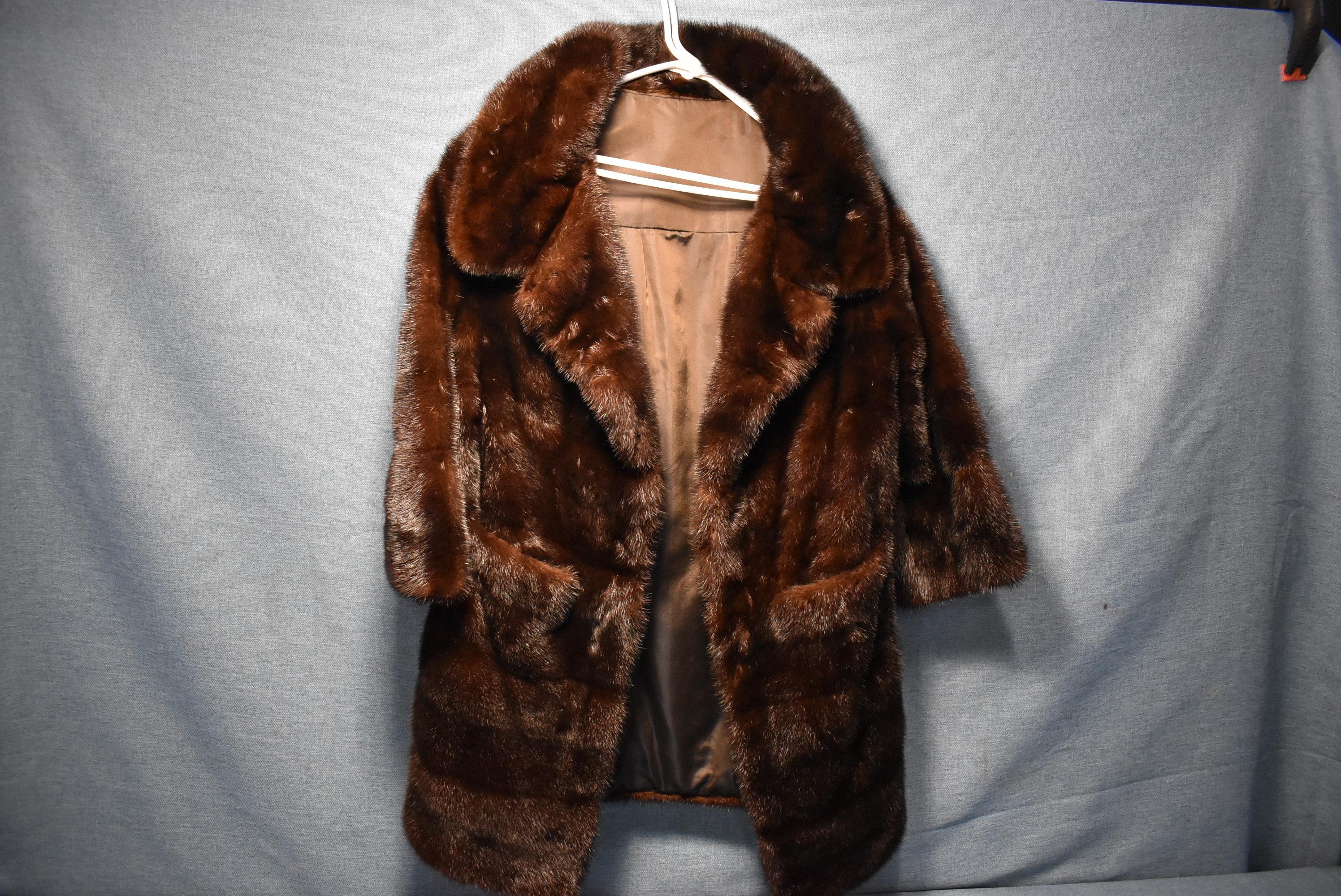 EXTRAVAGANT FUR COAT!!