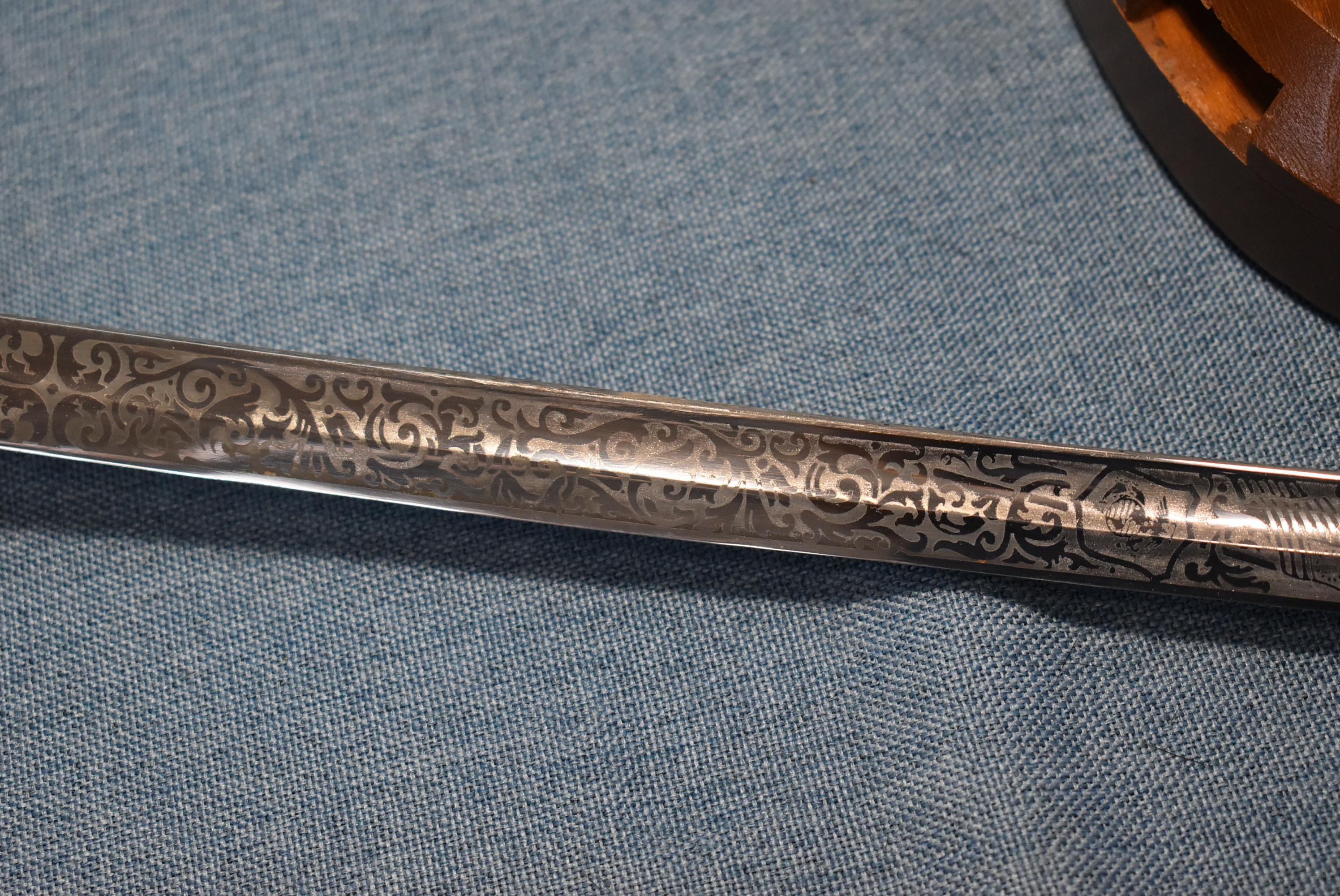 U.S. MARINE CORP SWORD & DISPLAY!!