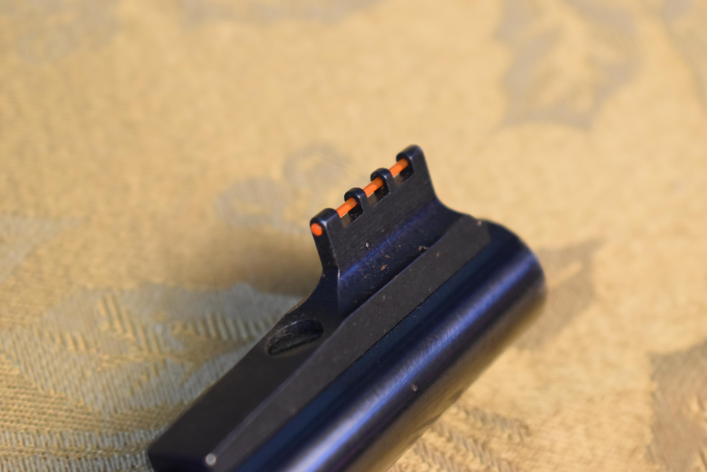 FIREARM/GUN THOMPSON 22 CLASSIC!! R 236