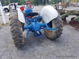 Ford 2000 Tractor (as Is) Runs & Works