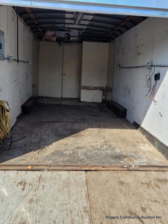 2006 Pace Enclosed Trailer 28 Ft