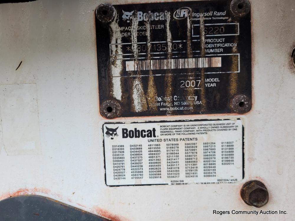 2007 Bobcat S220 Skid Loader (no bucket)