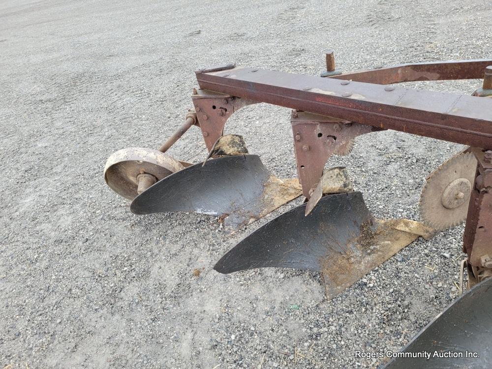 3 Bottom Quick Attach Farmall Plow