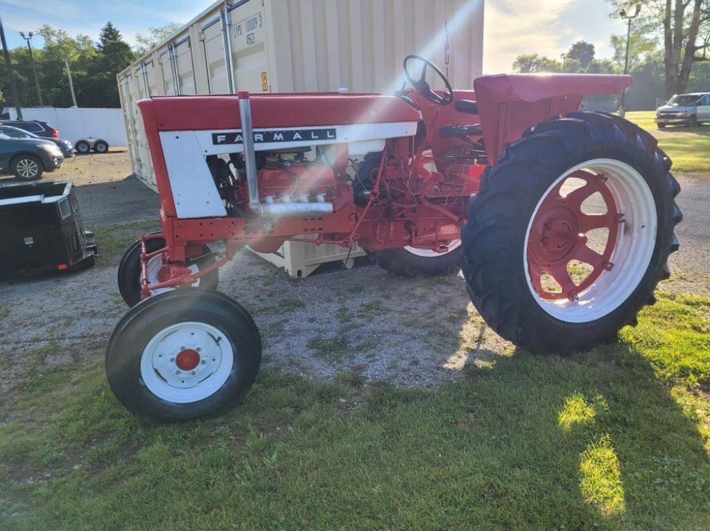 Farmall 504 Tractor - Modified