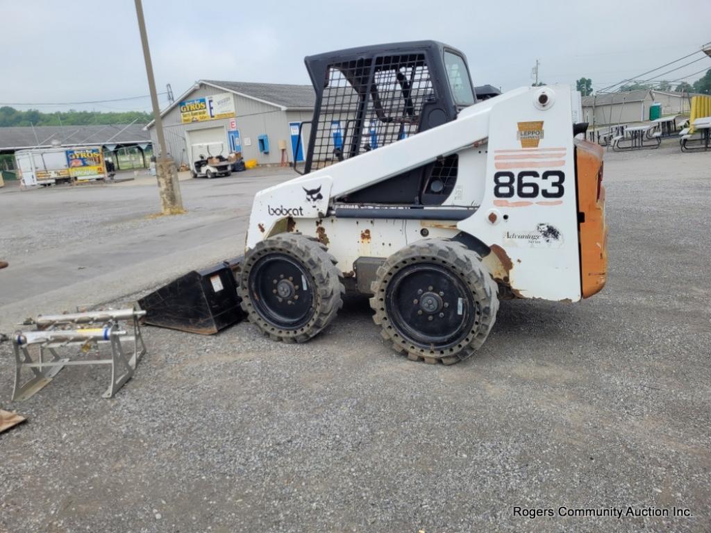 Bobcat 863 Skid Loader