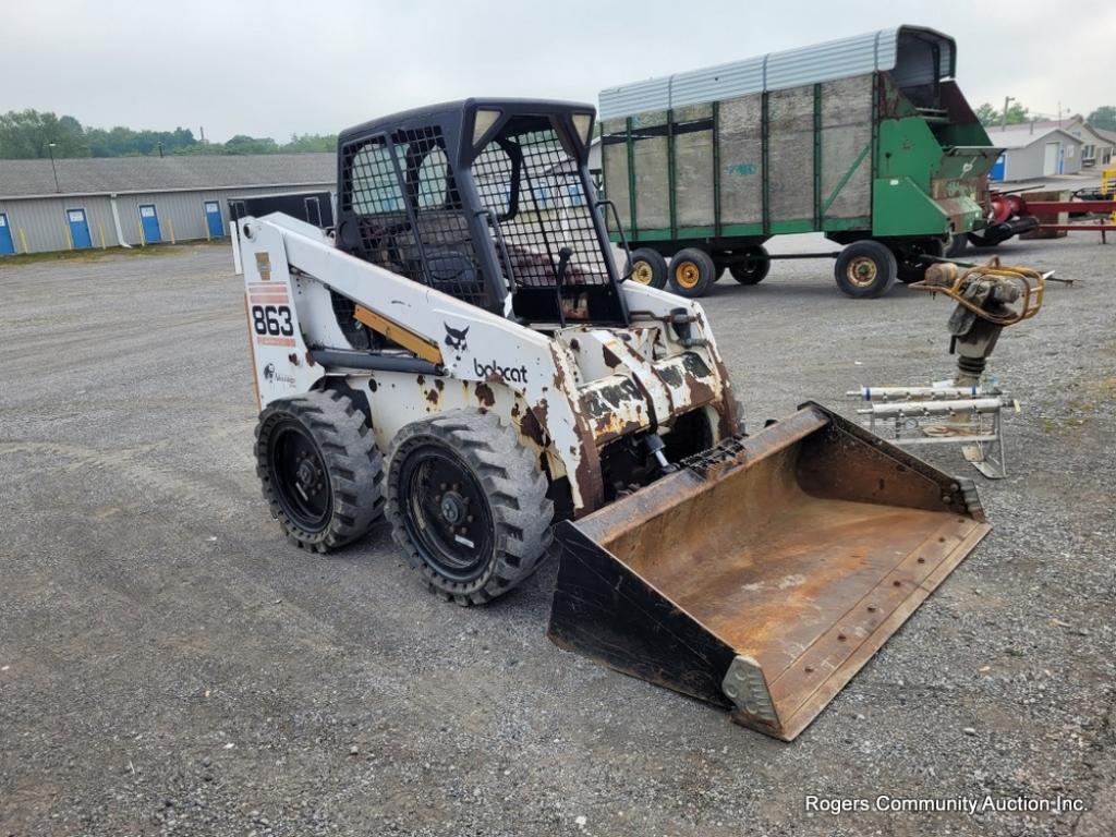 Bobcat 863 Skid Loader