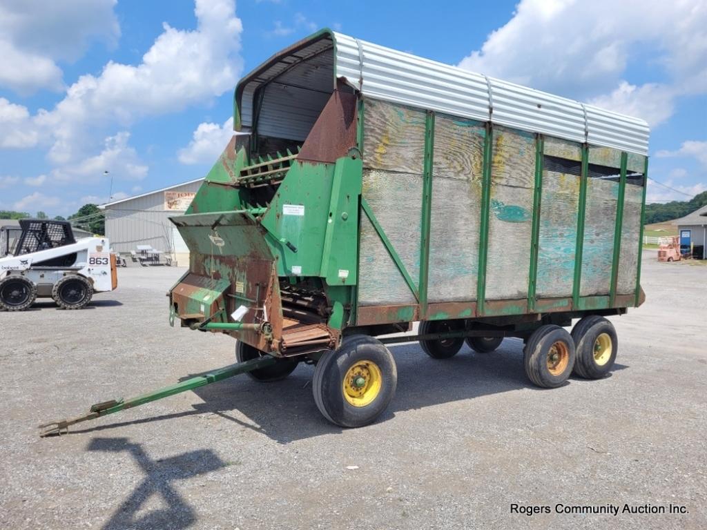Badger Silage Wagon