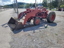 International 240 Gas Tractor W/ Loader