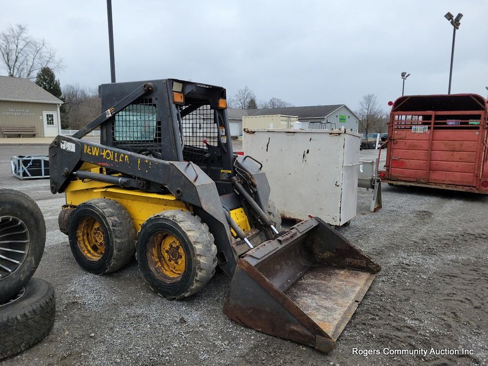 New Holland LS150 Skid Loader