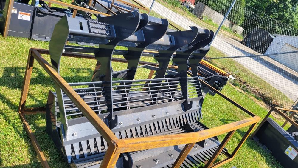 Wolverine Land Sculpture Attachment