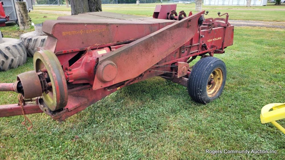 New Holland 273 Hayliner Square Baler