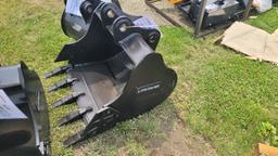 Landhero 30" Mini Excavator Bucket