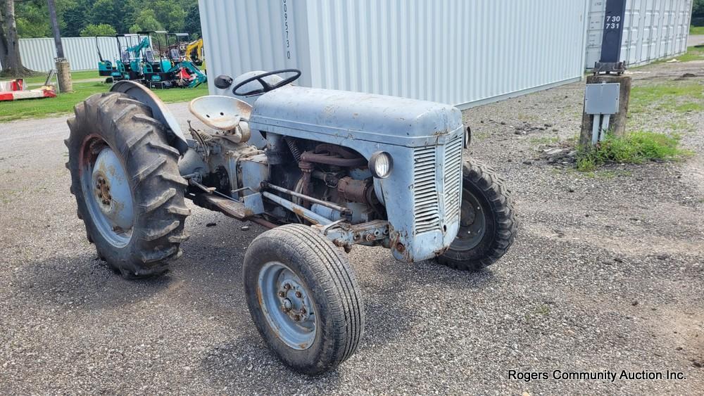 T030 Massey Ferguson - 30 HP - Approx. 1950