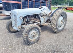 T030 Massey Ferguson - 30 HP - Approx. 1950