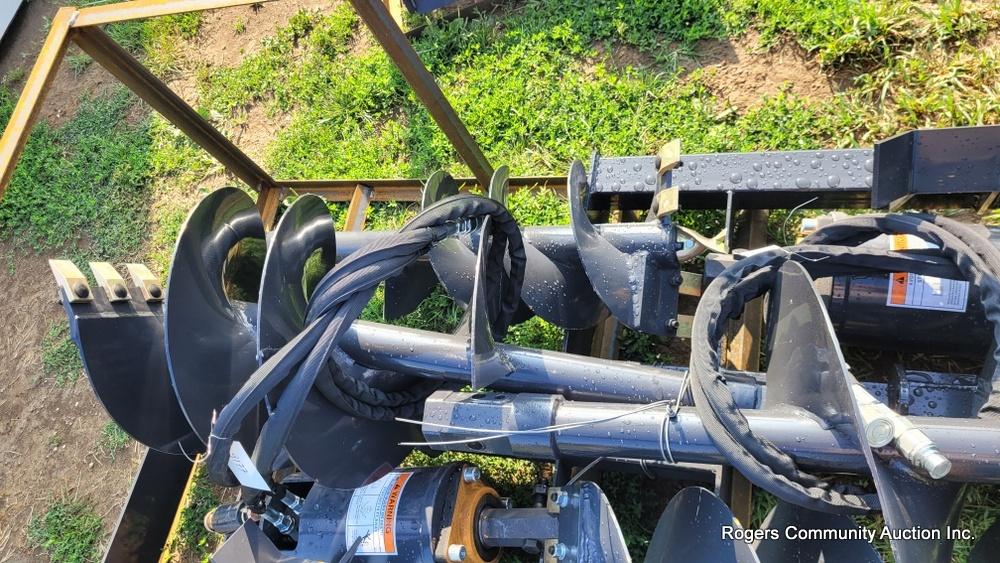 Skid Steer Auger Attachment w/ 2 Bits