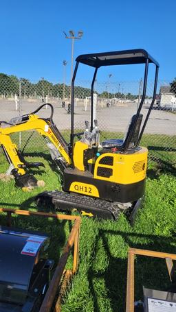 AGT QH12 Mini Excavator