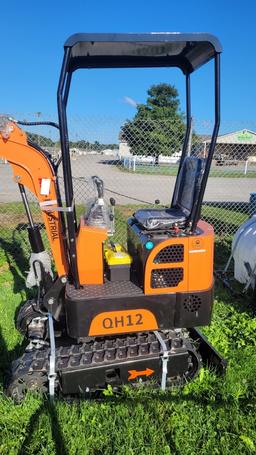 AGT QH12 Mini Excavator