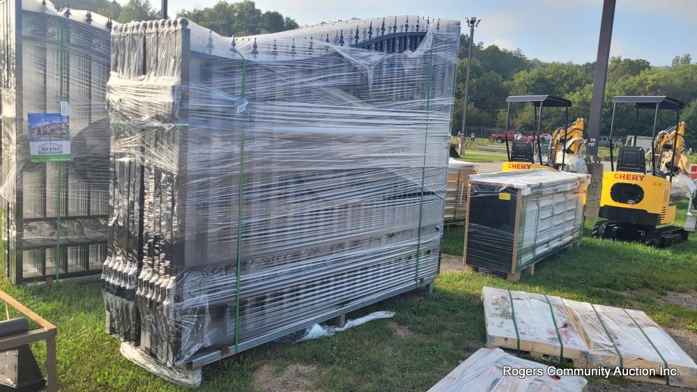 Greatbear 20' Bi-Parting Driveway Gates w/ Deer Scene