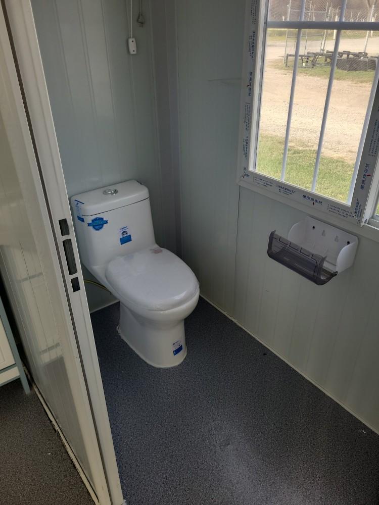 7' x 16' Portable Office with Toilet and Sink