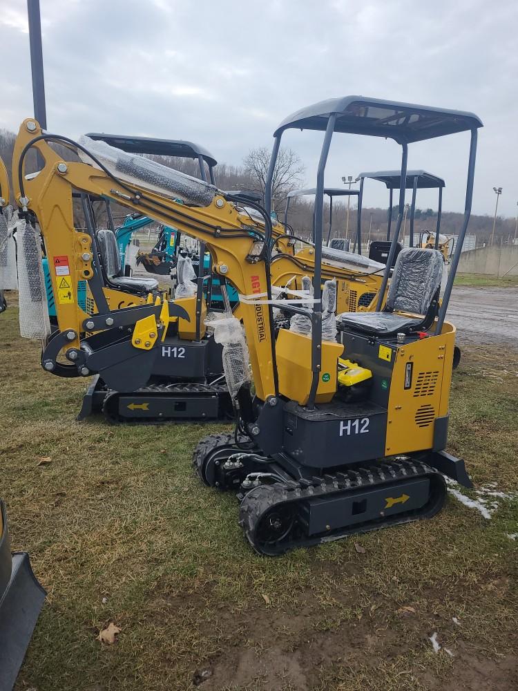 AGT H12 Mini Excavator