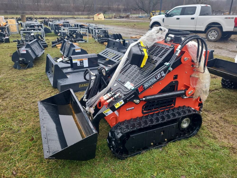 AGT LRT23 Mini Skid Loader