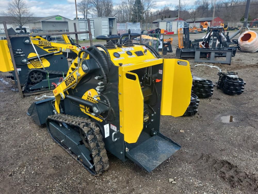 Roda RD380L Mini Skid Loader