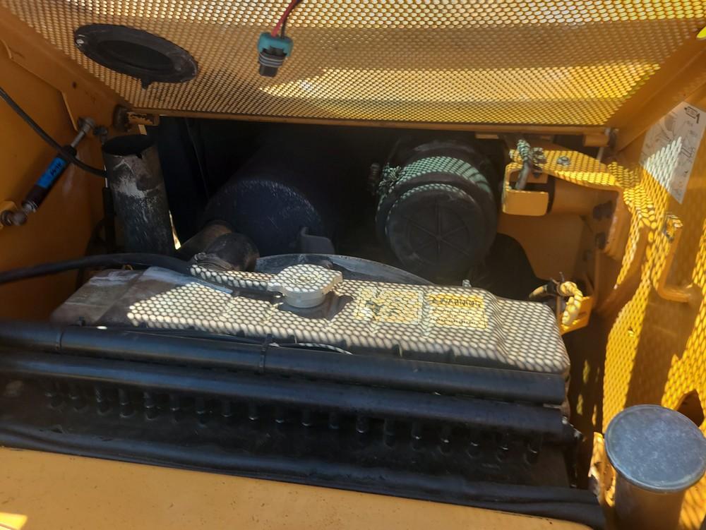 Case 75XT Skid Steer