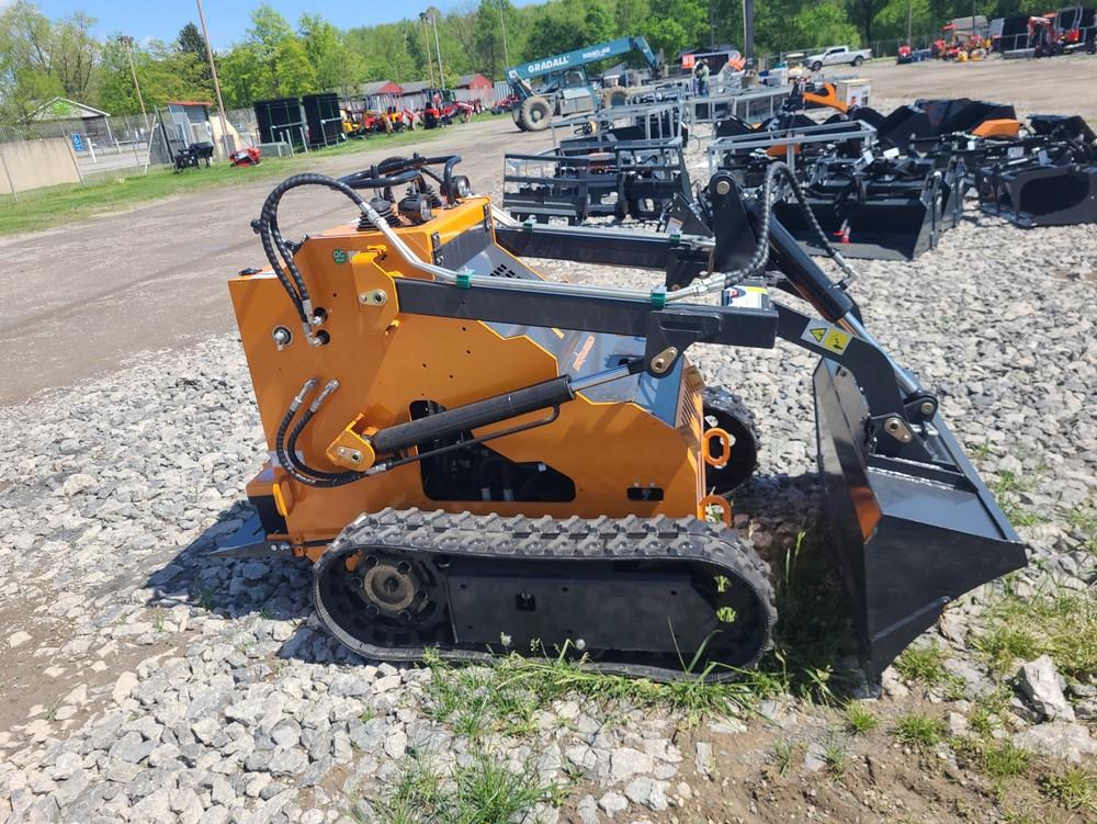 LandHero LDH-HY450 Mini Skid Loader