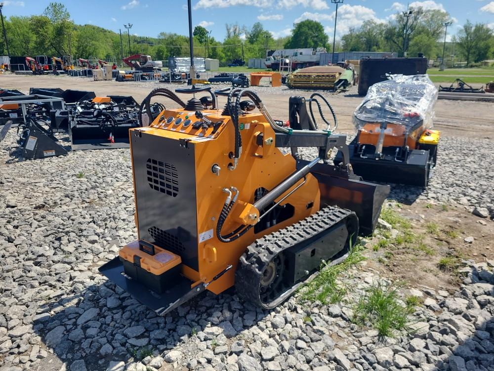 LandHero LDH-HY450 Mini Skid Loader