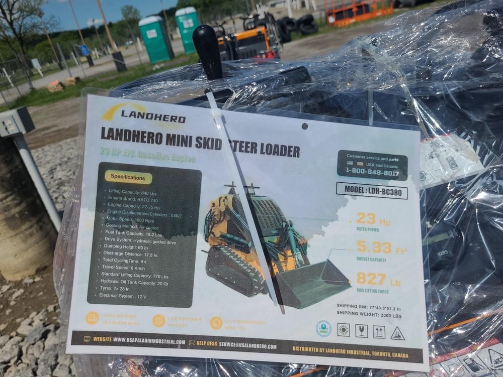 LandHero LDH-BC380 Mini Skid Loader