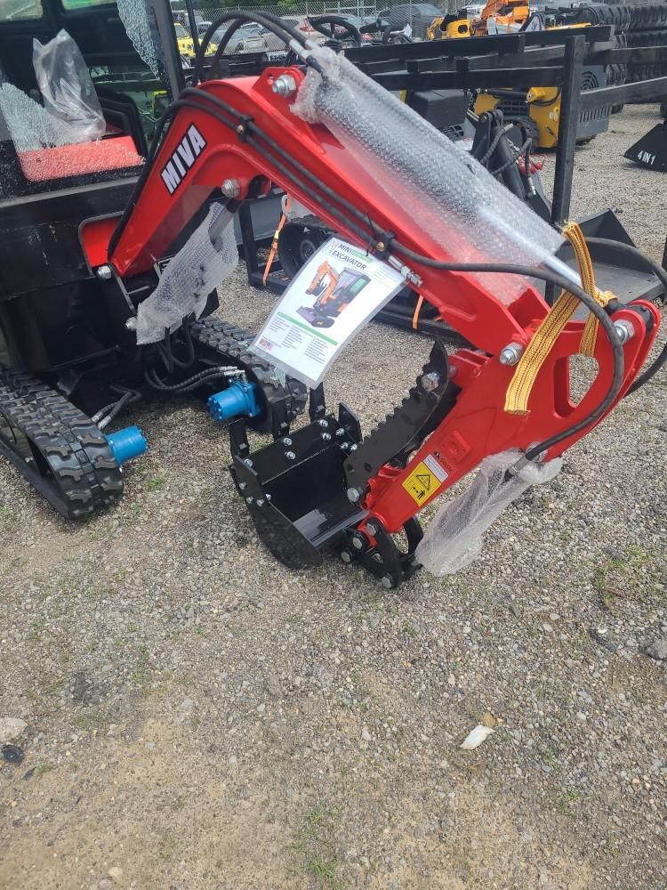 Miva VA13C Mini Excavator w/ Full Cab - Front and Rear Glass Broken