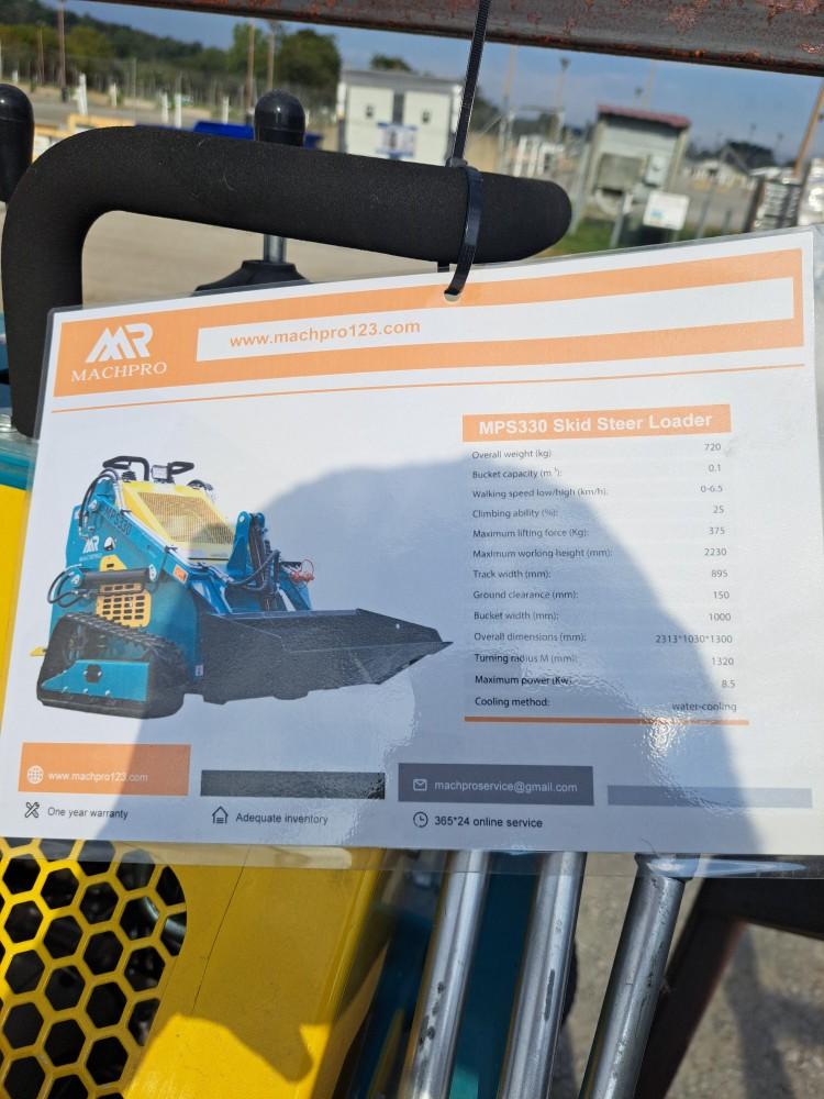 Machpro MPS330 Skid Loader