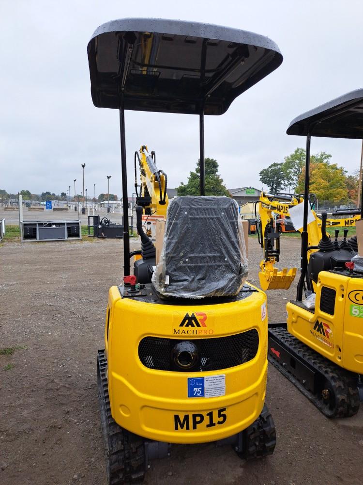 Machpro MP15 Mini Excavator w/ Thumb