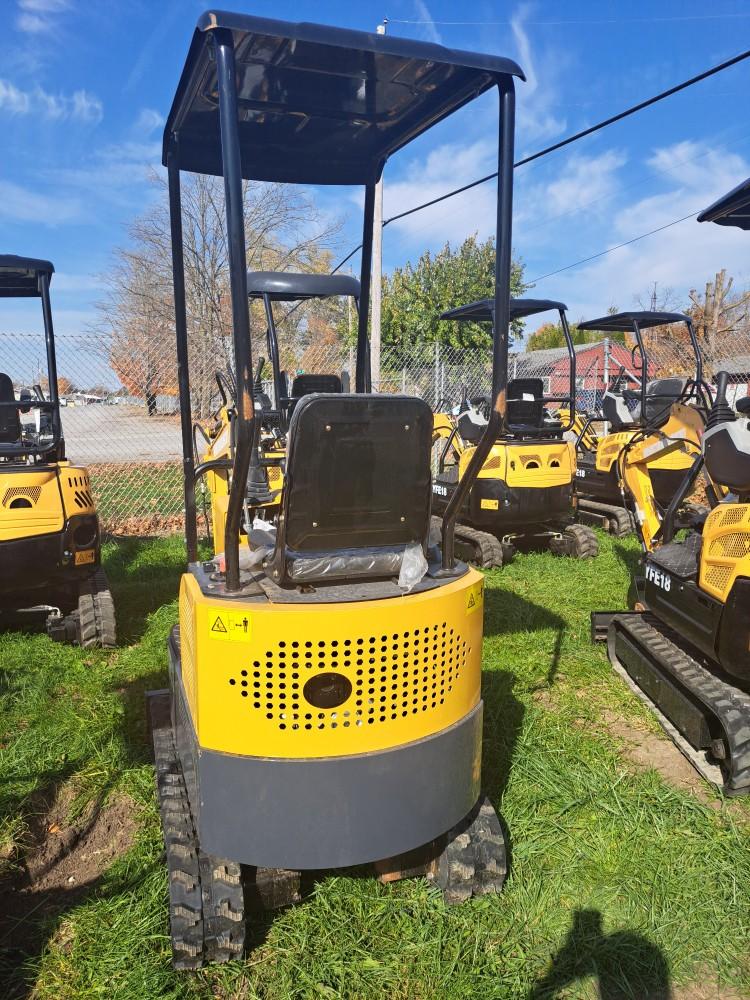 Infront YFE12 Mini Excavator with Canopy