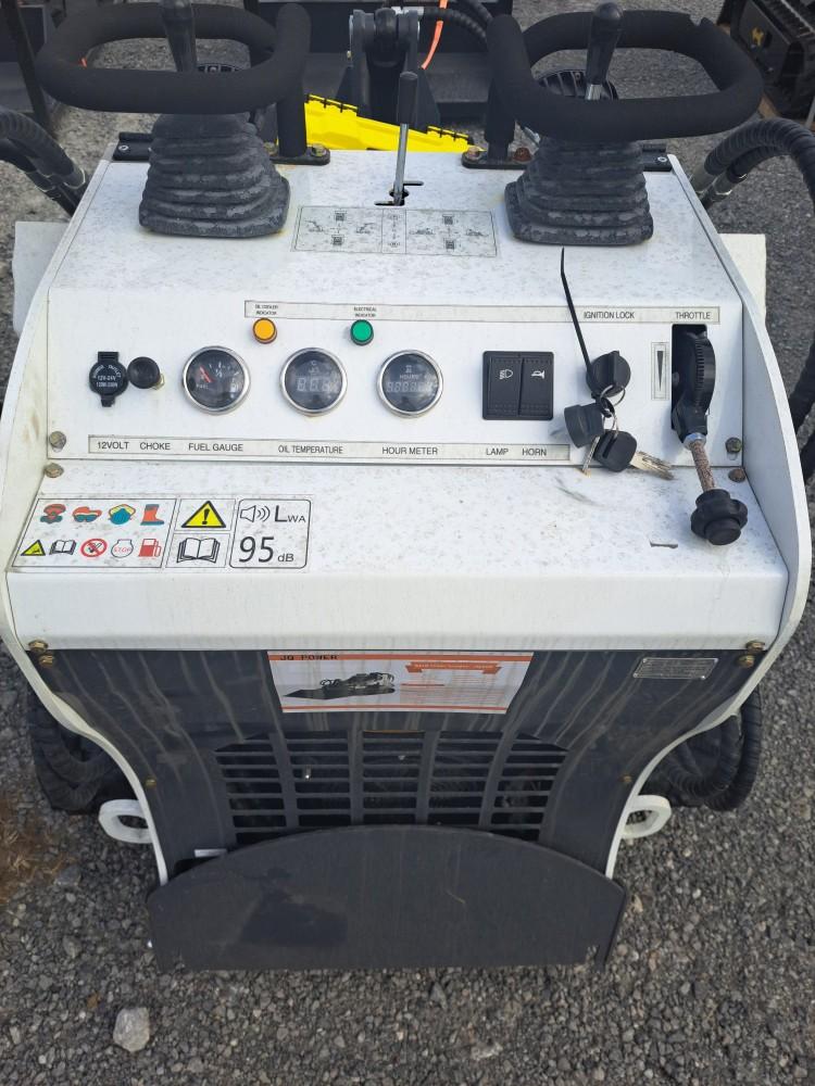 JQ Power JQ400 Mini Skid Loader