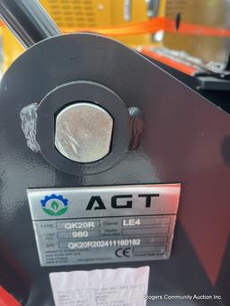 AGT QK20R Mini Excavator w/ Hydraulic thumb and blade