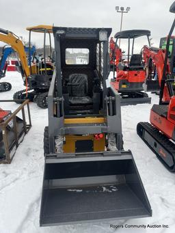 CFG KRW232 Mini Skid Loader