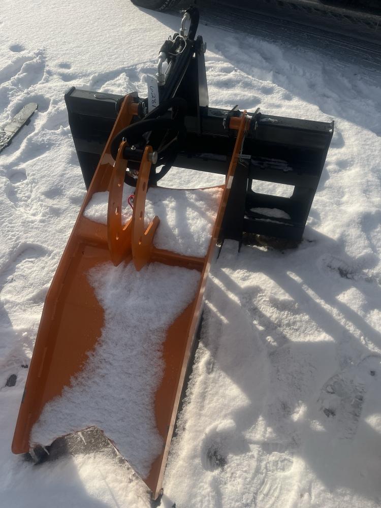 Wolverine Fork grapple attachment