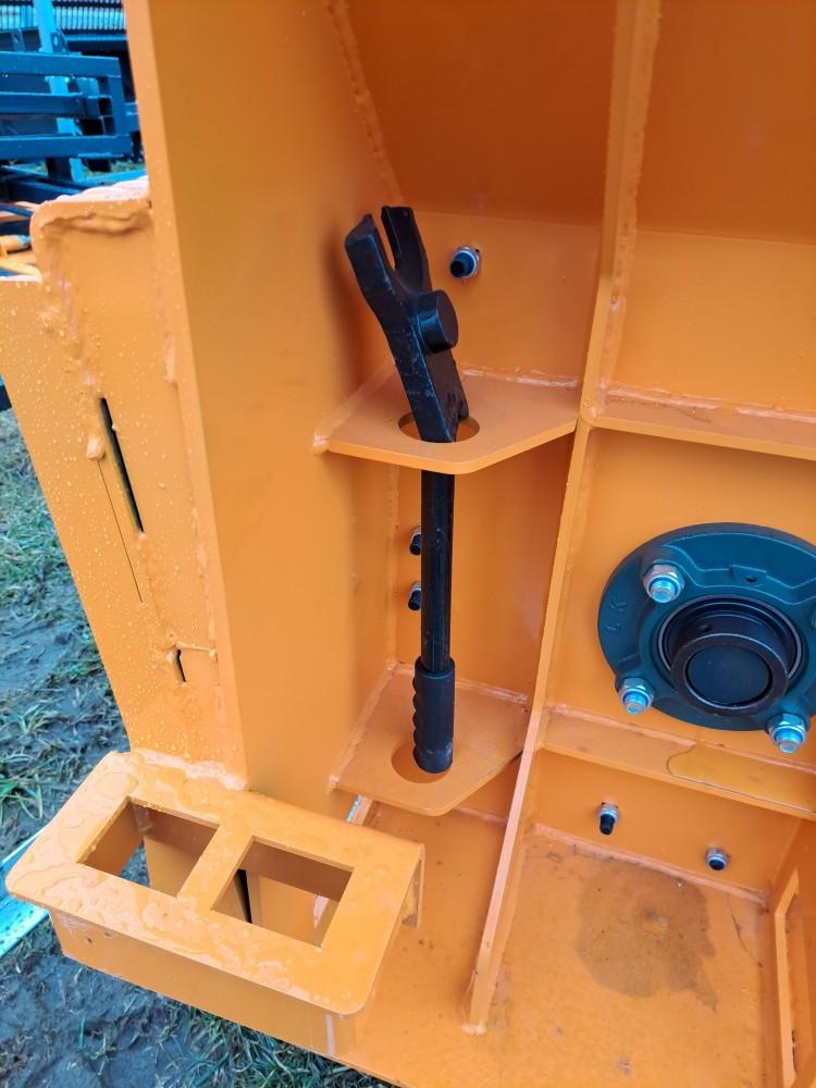 Land Honor Concrete Crusher attachment