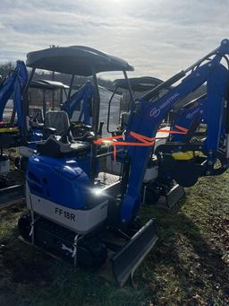 FF Industrial FF 18R gas Mini Excavator w/ Thumb and blade