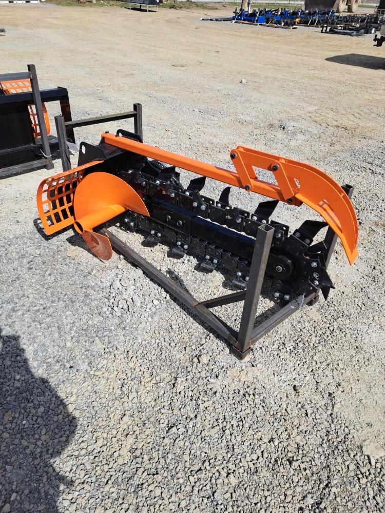 Future FT-X380 Mini Skid Loader Trencher