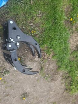 Future Mini Excavator Grapple