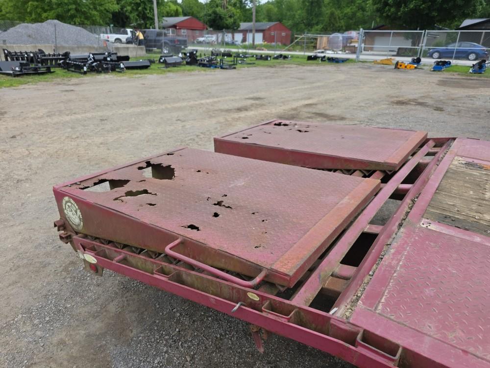 2012 Gator Gooseneck Trailer